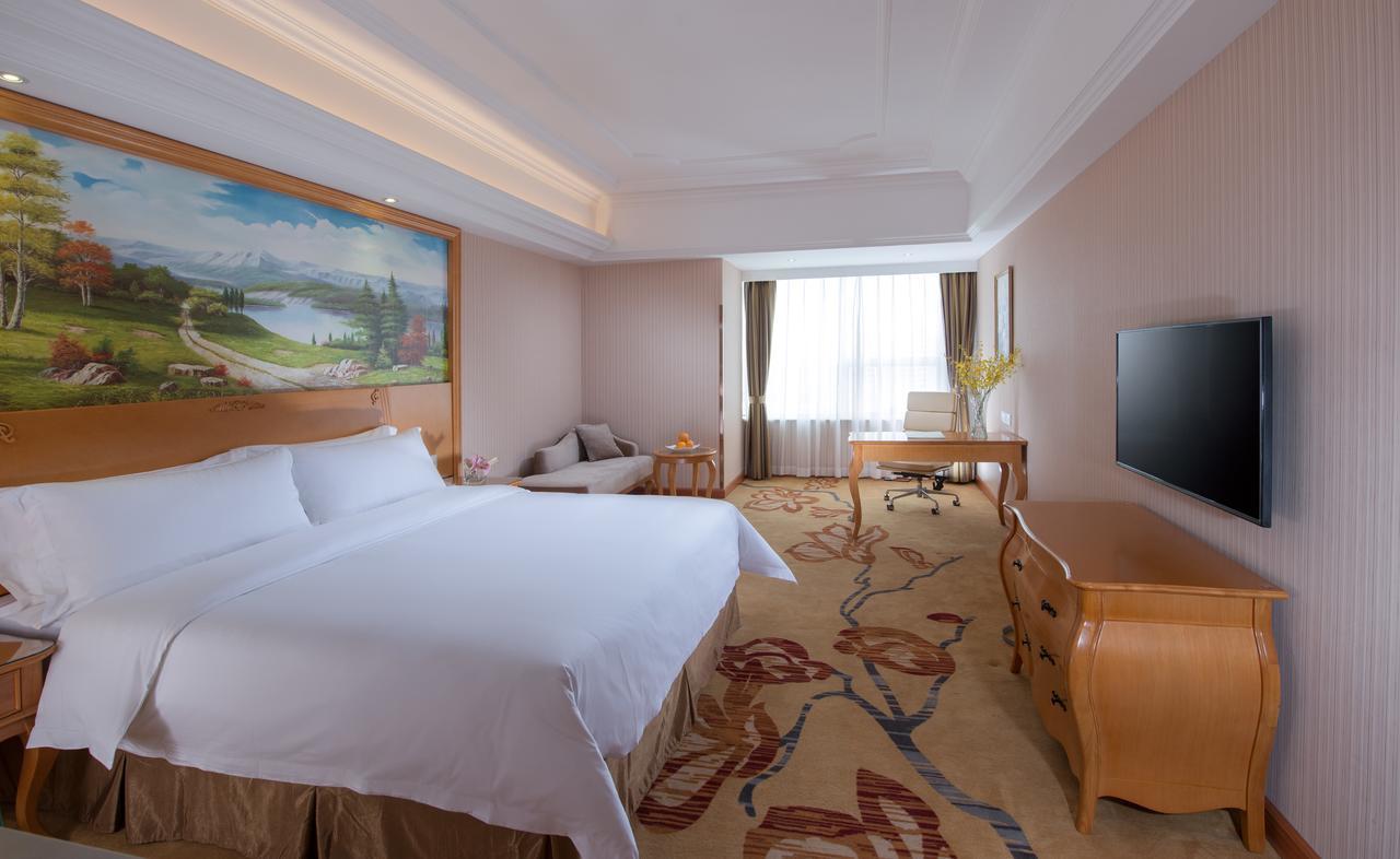 Vienna Hotel - Da Ju Yuan Branch Shenzhen Exterior photo