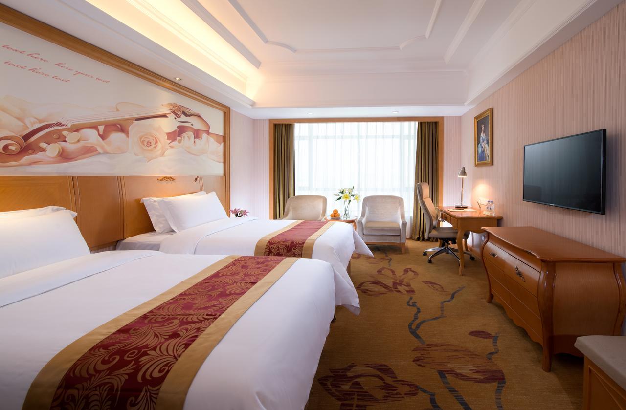 Vienna Hotel - Da Ju Yuan Branch Shenzhen Exterior photo